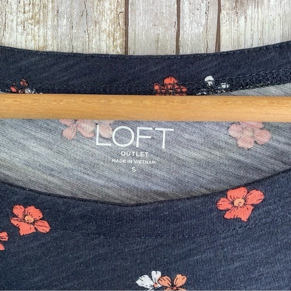Loft Dark Grey Floral Blouse - Picture 4 of 4